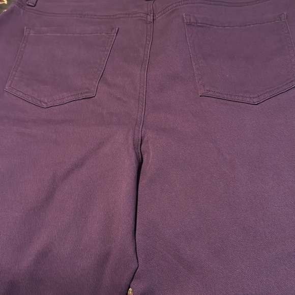 Gloria Vanderbilt Amanda Stretch Denim - Picture 8 of 8